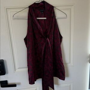 Banana Republic Burgundy and Black Leaf Print Top